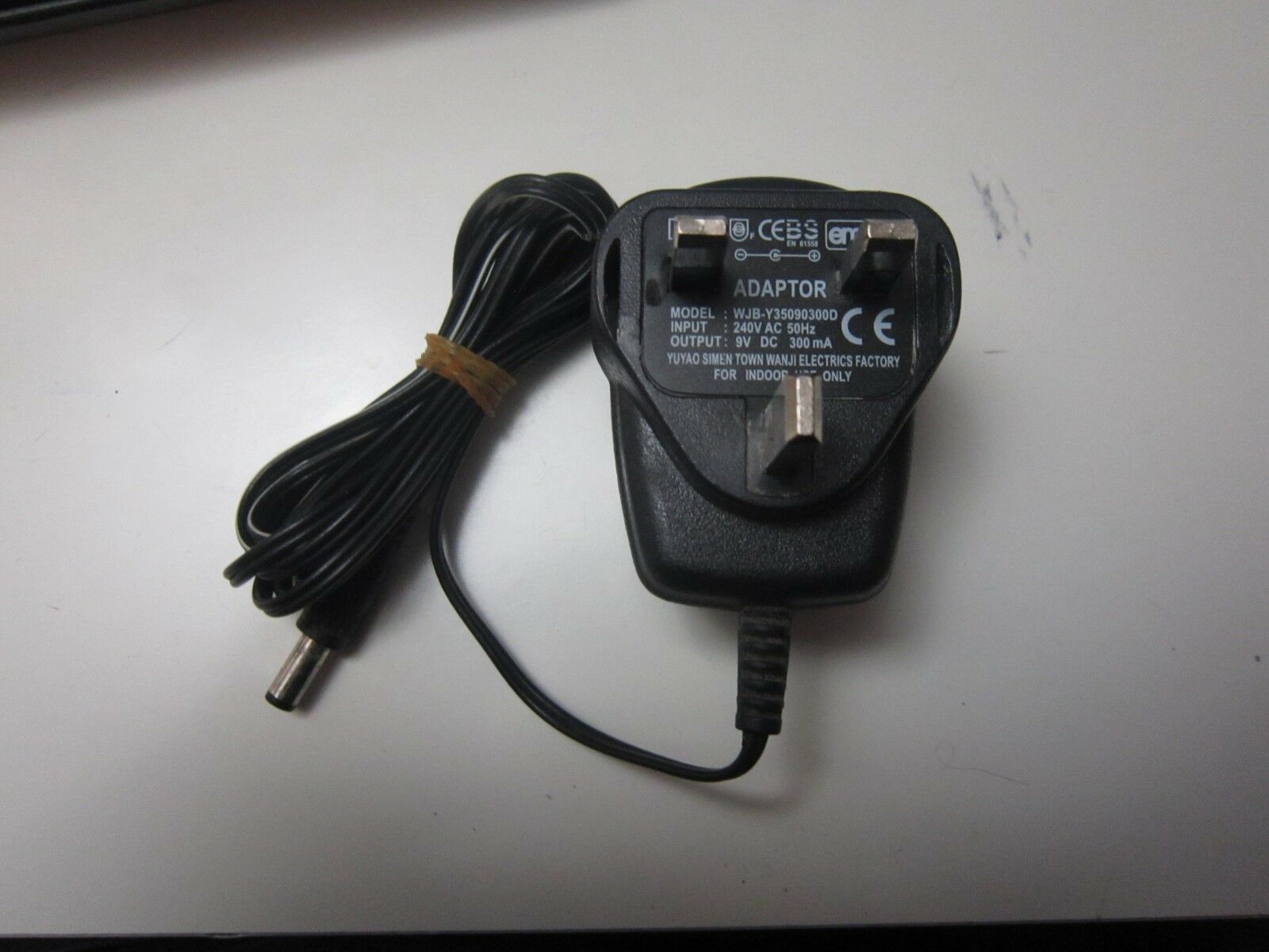 NEW ADAPTOR AK01G-0500100B 9V 300mA POWER SUPPLY CHARGER